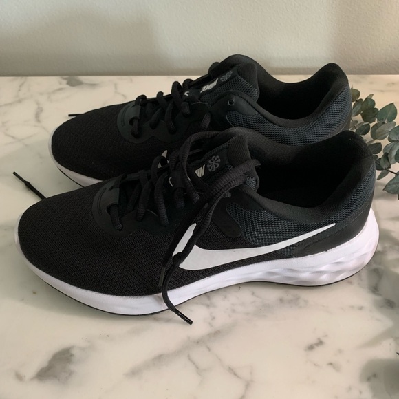 NIKE REVOLUTION 6NN - Picture 6 of 8